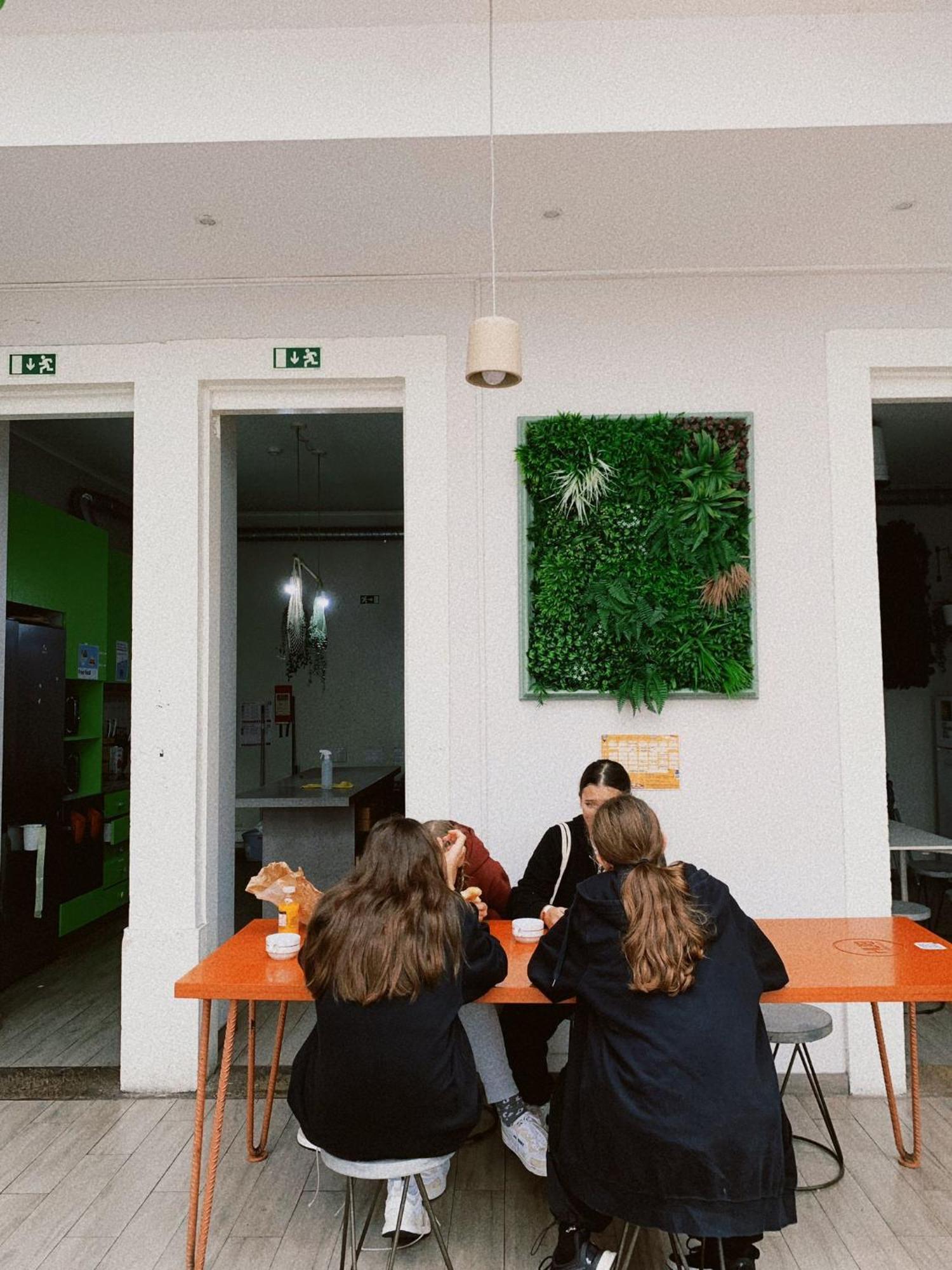 Hostel Wot Lisbon Patio Exteriér fotografie